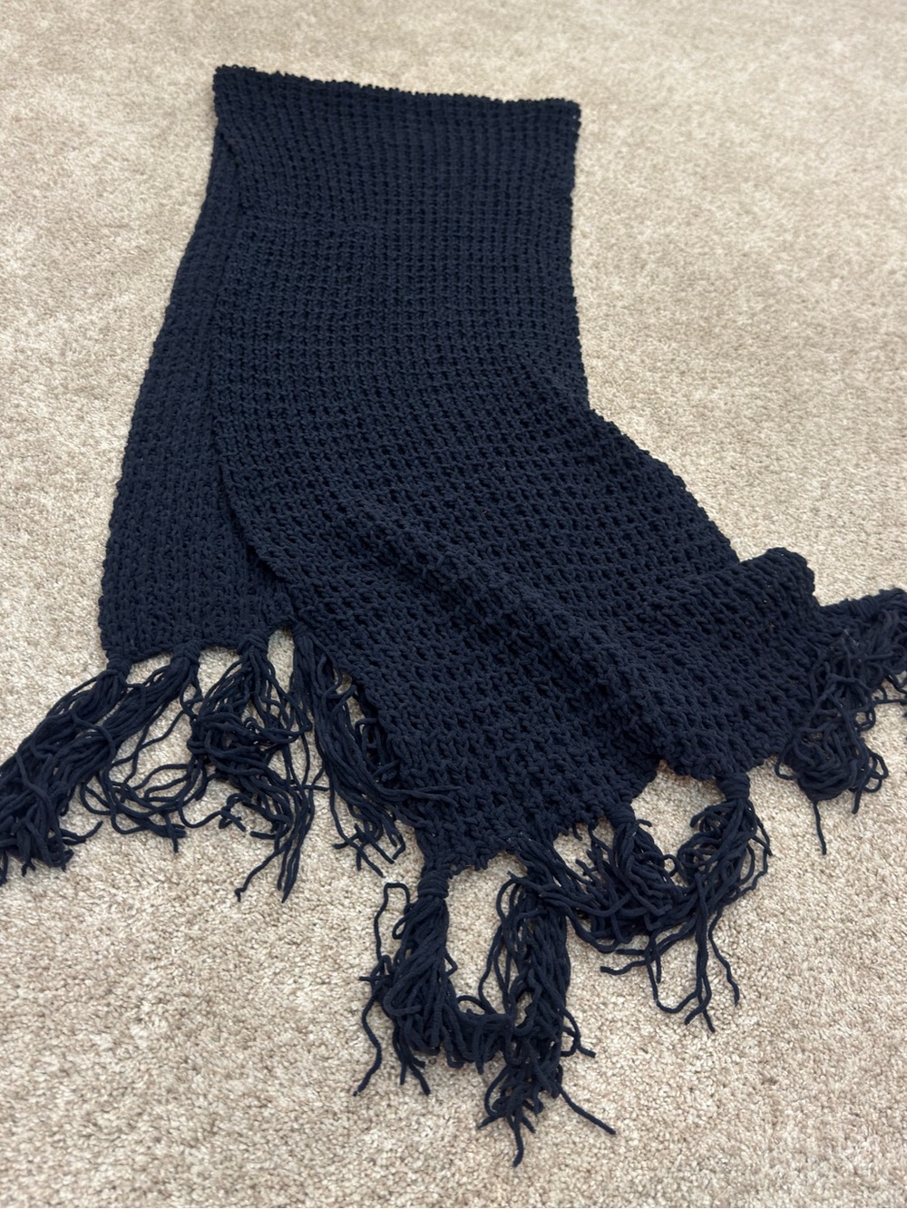 NWT Hollister Navy Knit Fringe Scarf